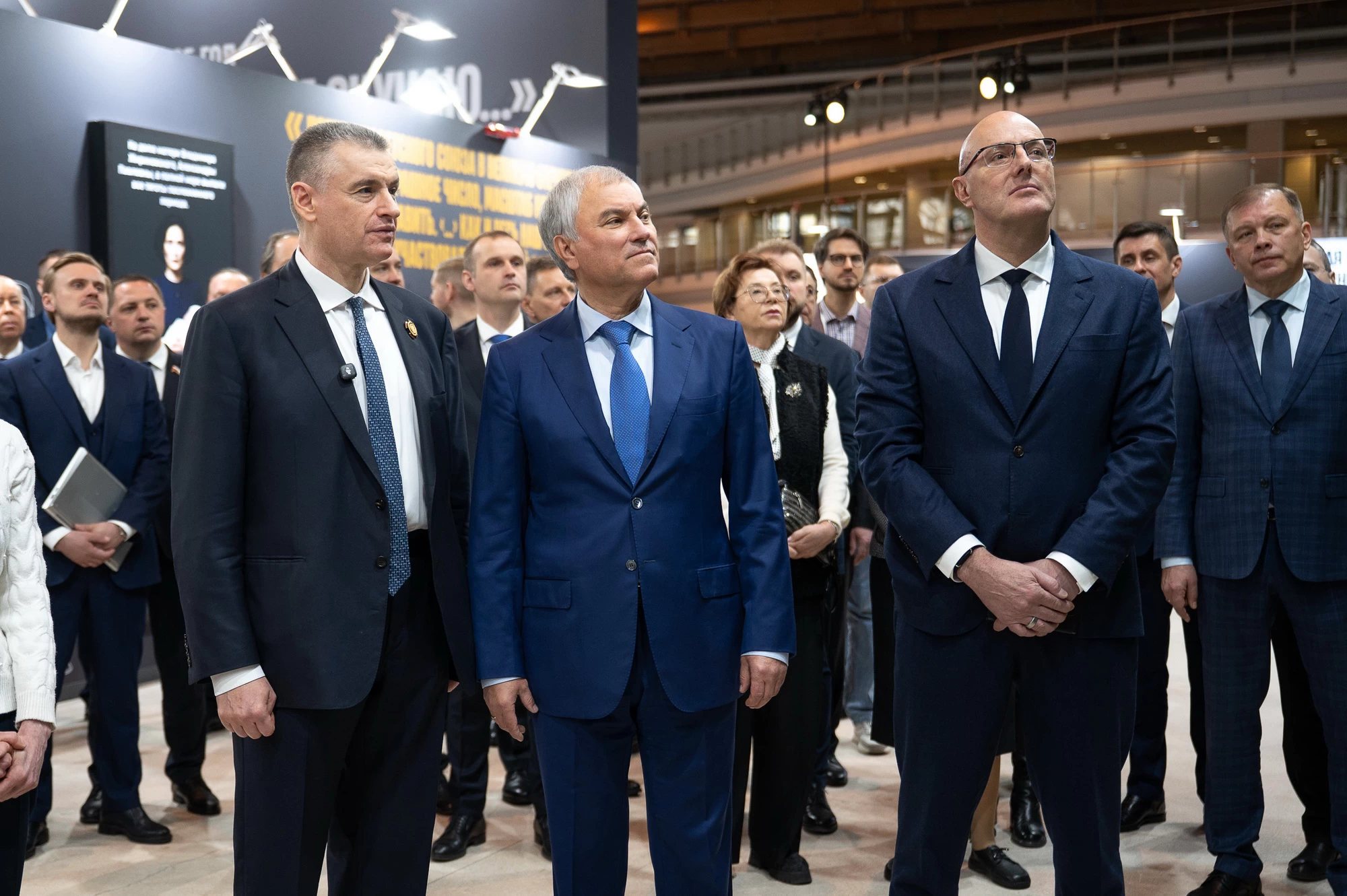 Леонид Слуцкий открыл выставку «Жириновский. Продолжение. ЛДПР»